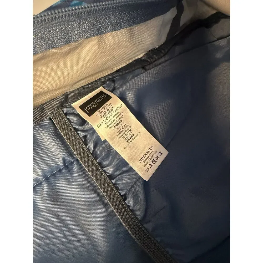 Jansport small hole
